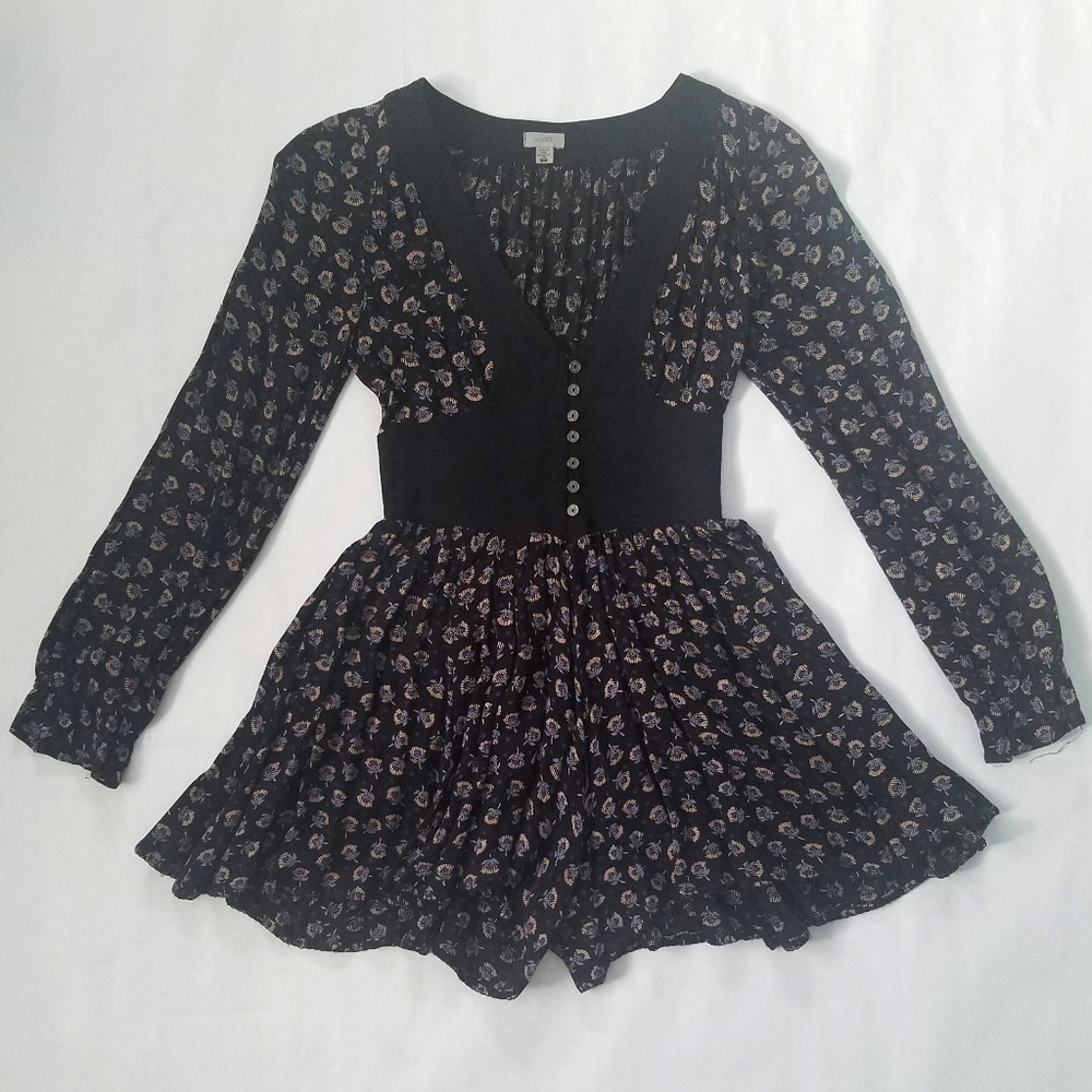 Ecote Urban Outfitters long sleeve shorts romper - Picture 2 of 6